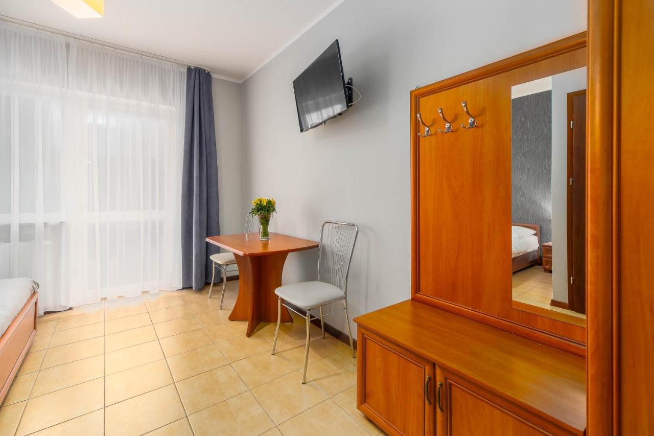 Awenturyn - Pokoje Apartamenty Noclegi Grzybowo Grzybowo  Dış mekan fotoğraf