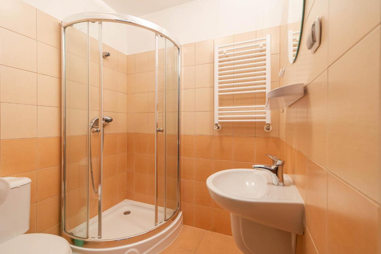 Awenturyn - Pokoje Apartamenty Noclegi Grzybowo Grzybowo  Dış mekan fotoğraf